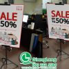 Standee giá chữ thập