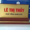 biển chức danh để bàn